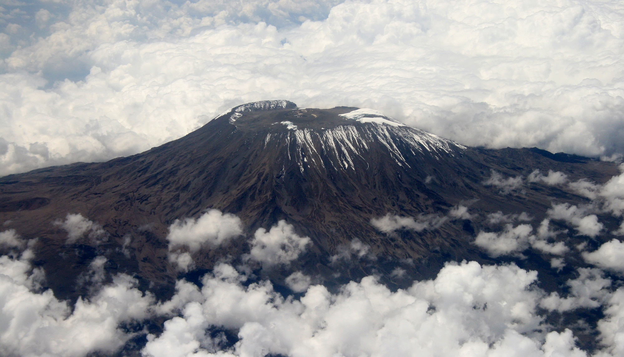 Mount_Kilimanjaro_Dec_2009_edit1